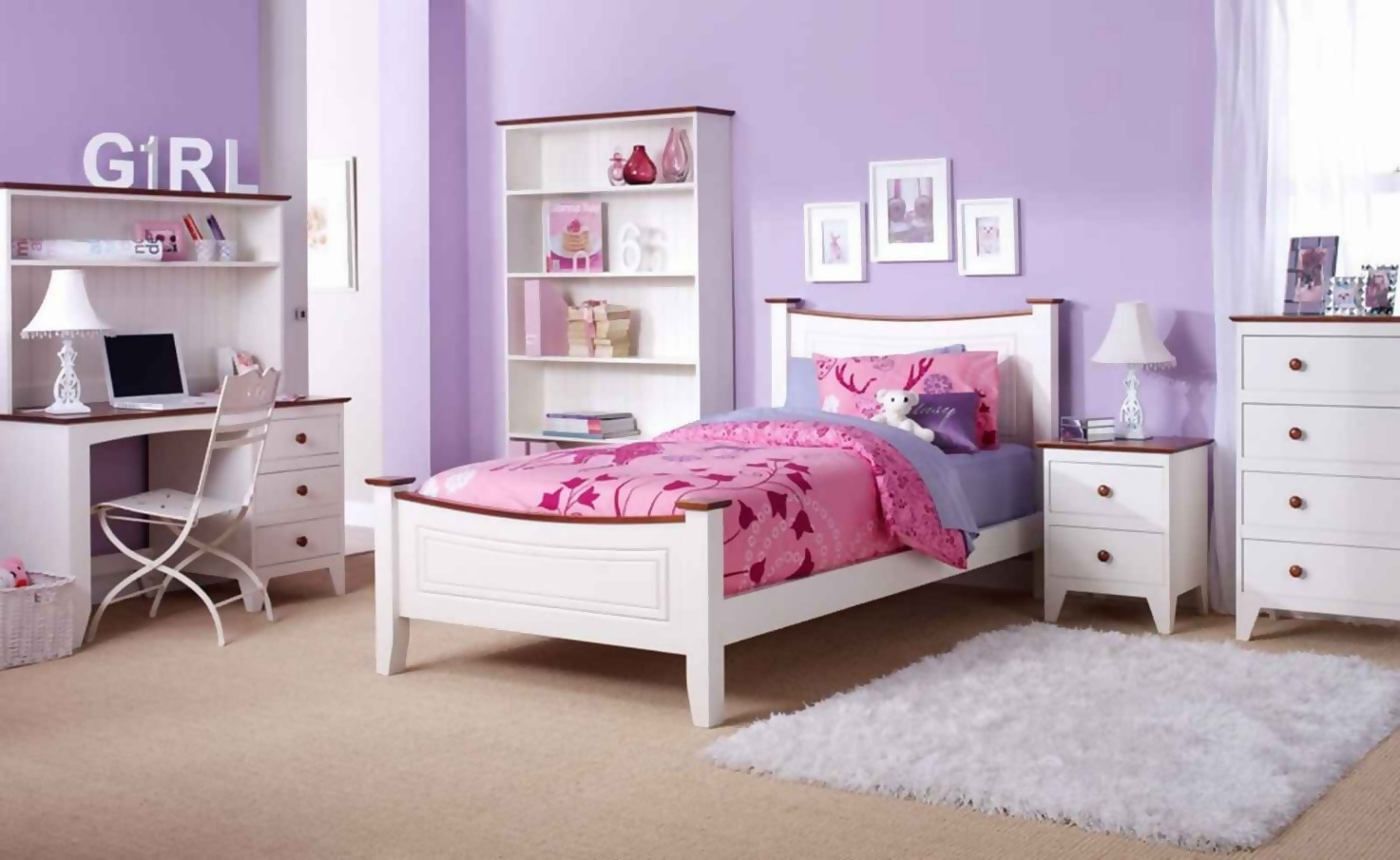 Comfortable Furniture For A Teen Scout Bedroom