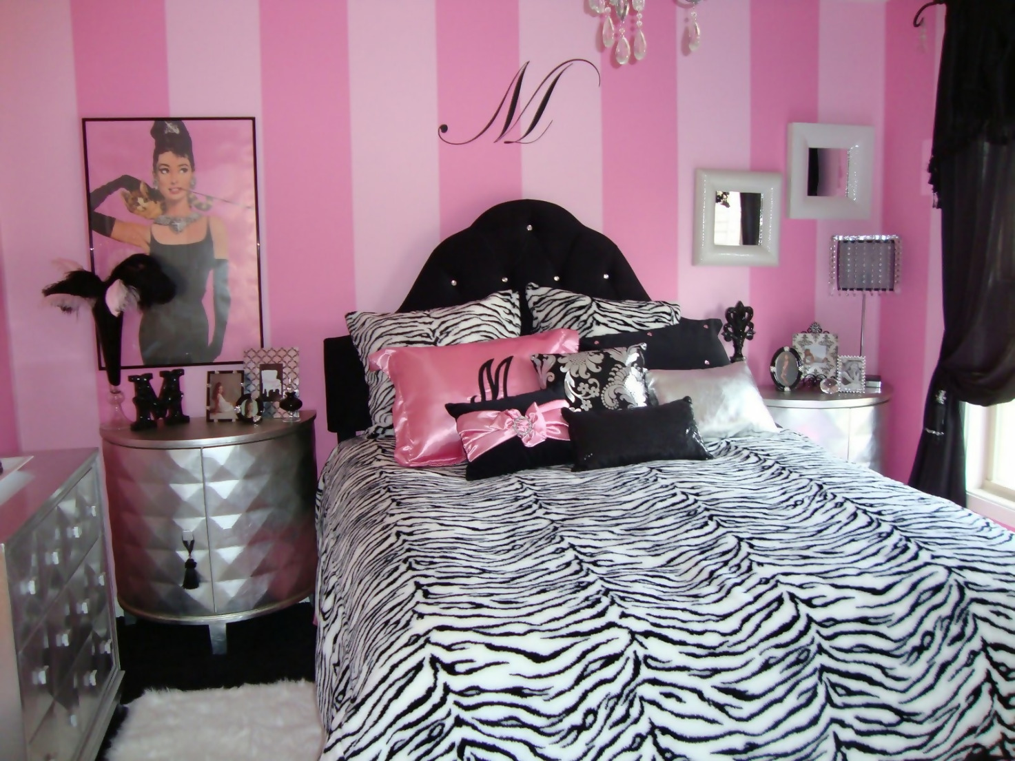 How To Decorate A Teen Girl Scout Bedroom